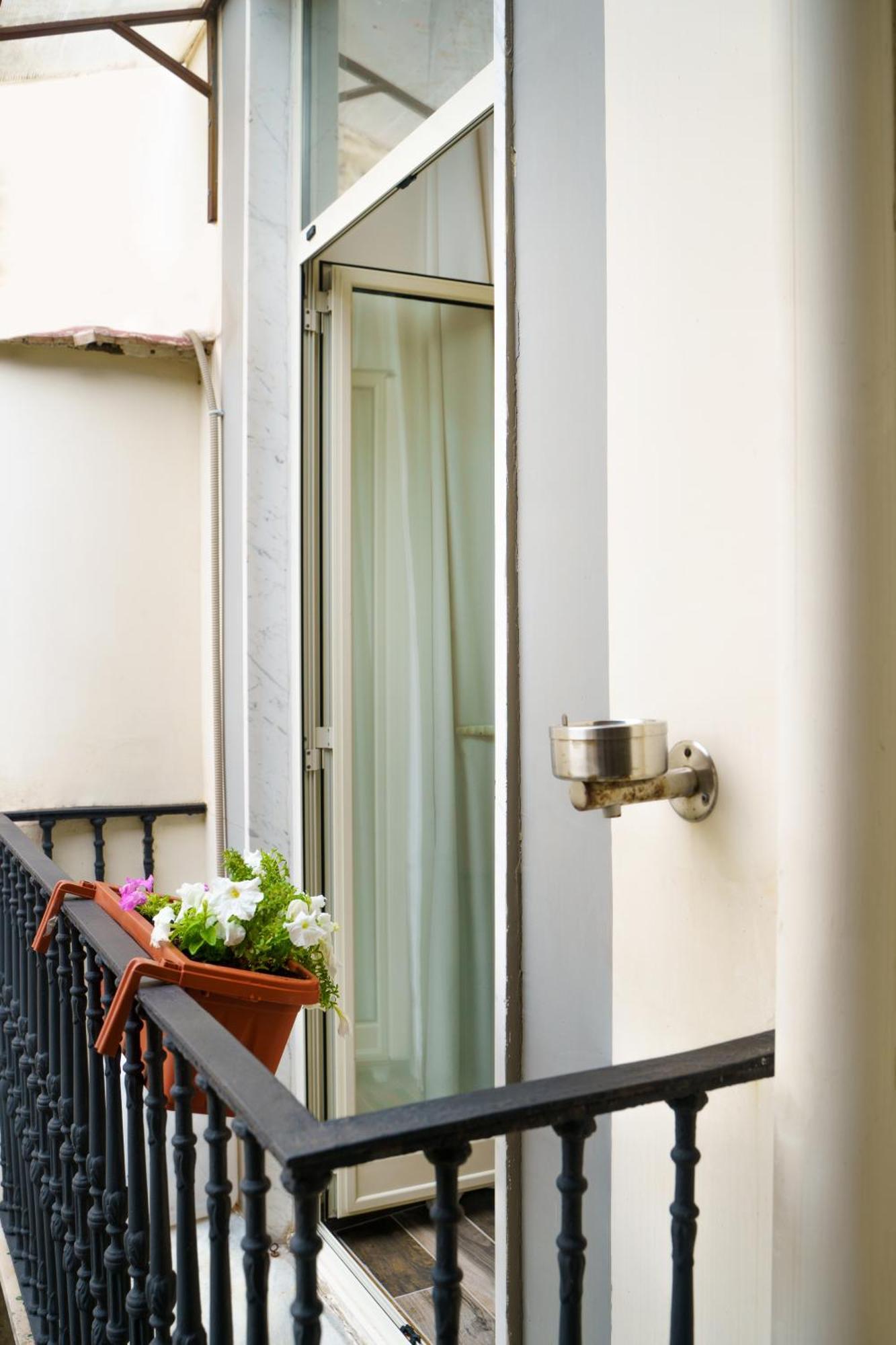 Chiatamone Relais Daire Napoli Dış mekan fotoğraf