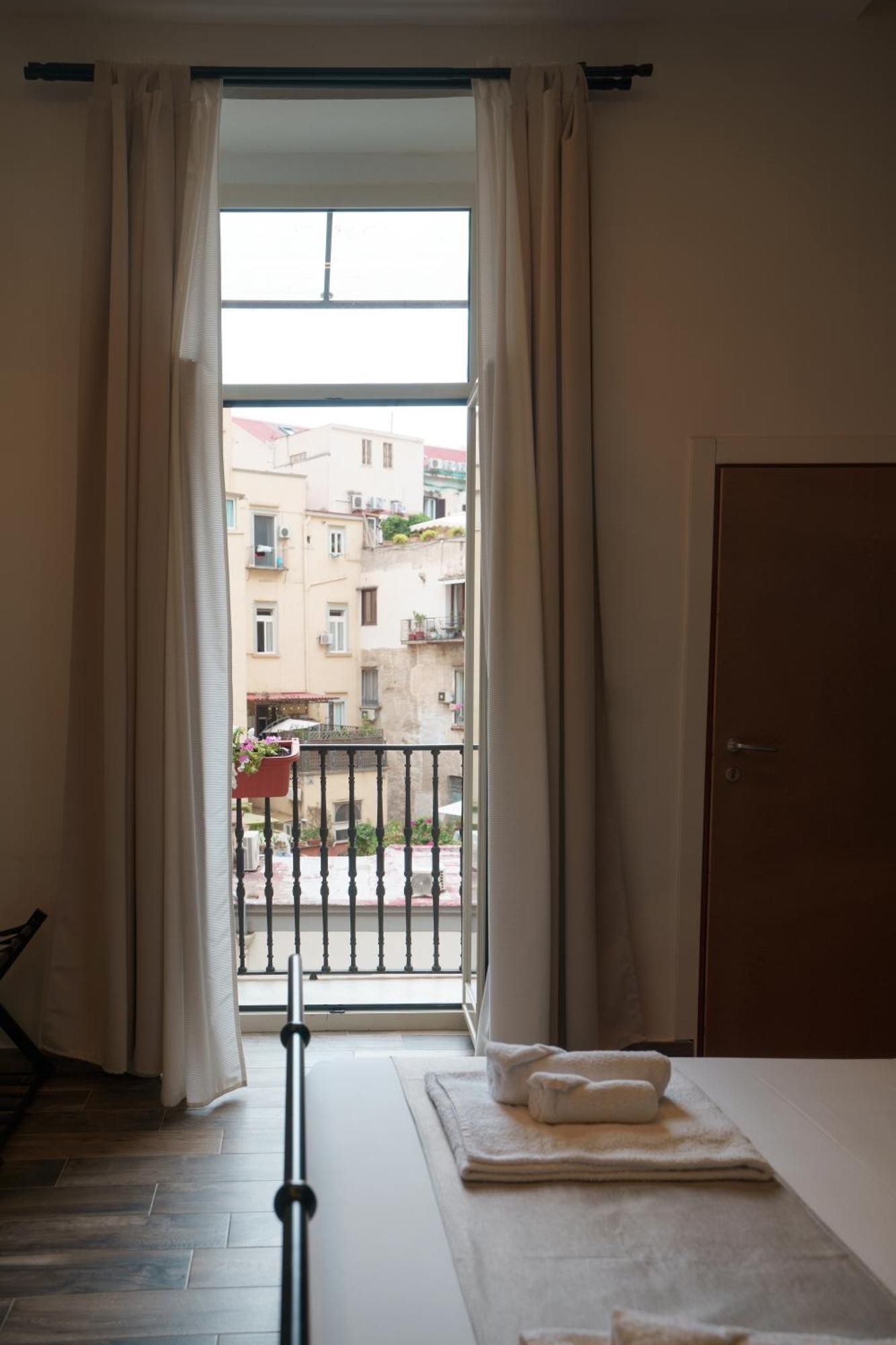 Chiatamone Relais Daire Napoli Dış mekan fotoğraf